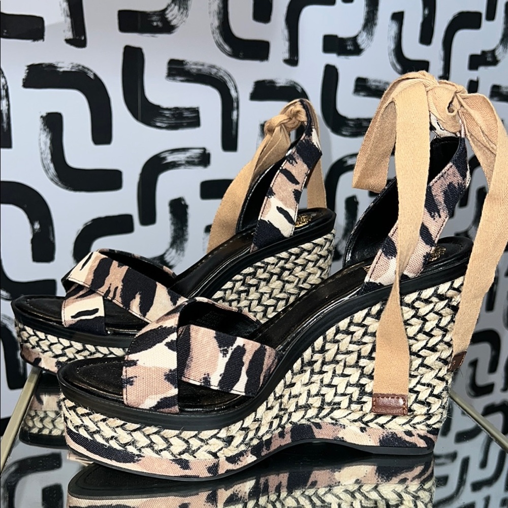 Vince Camuto Black and Tan Wedge Sandals